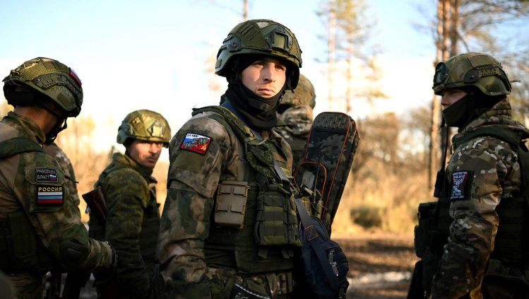 foto_ria.ru_aleksey_mayshev_c.png
