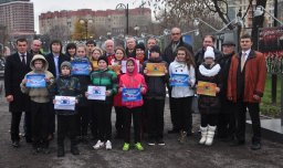 Ветераны провели выставку в Парке "Музеон"