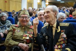 Кому государство добавит денег с 1 февраля?