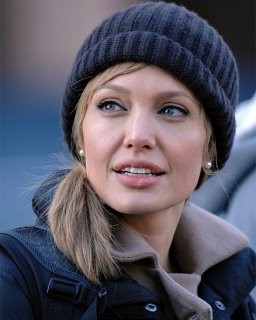 G8: Россия, КНДР, Сирия и Анджелина Джоли