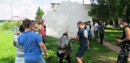 Открыли сезон прыжков с парашютом