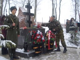Мы чисты пред тобою, родина, будь и ты перед нами чиста…