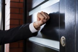 Деятельность коллекторов в России - запретить