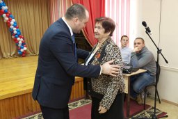 В Шумейке установили бюст Петра Великого