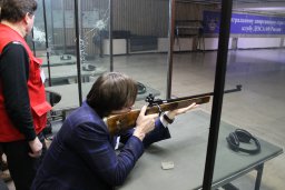 Депутаты Госдумы сразились в стрельбе