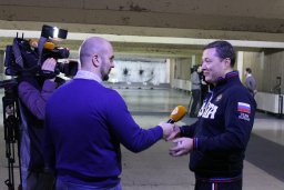 Депутаты Госдумы сразились в стрельбе