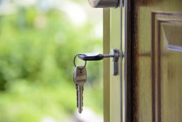 Нотариат поможет решить квартирный вопрос