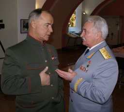 В.Востротин встретился с министром обороны