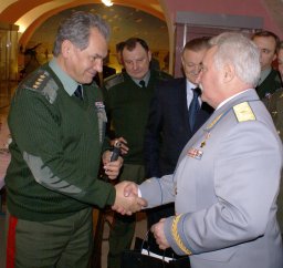 В.Востротин встретился с министром обороны